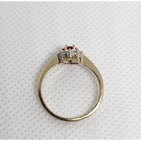 10K YELLOW GOLD RUBY & DIAMONDS RING  SIZE 4 - Picture 6 of 8